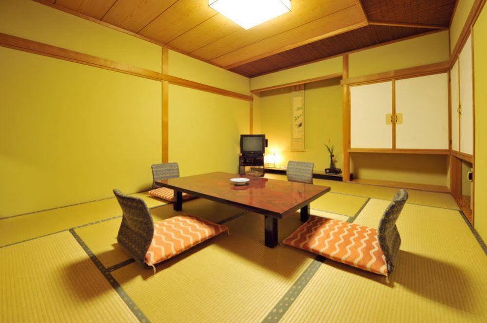 Nakayasu Ryokan Kanazawa Exterior photo